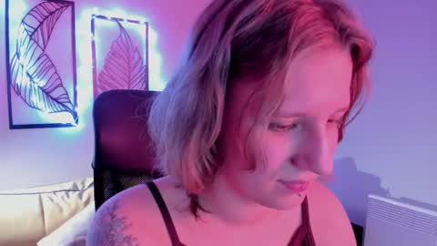 Hailey online show from November 15, 9:28 am