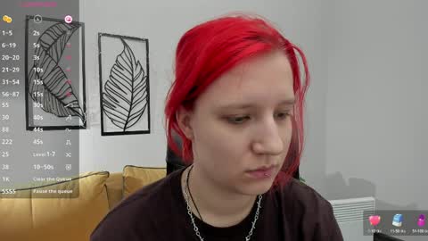 Snapshot of haileyfoxy chatting on April 8, 10:59 am Hailey online show from April 8, 10:59 am