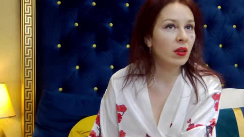 Snapshot of haileymoon85 chatting on December 23, 10:42 am Hailey online show from December 23, 10:42 am