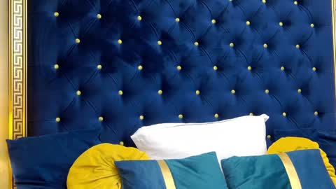 Snapshot of haileymoon85 chatting on January 9, 10:31 am Hailey online show from January 9, 10:31 am