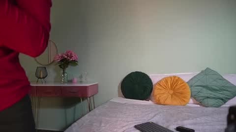 Snapshot of haileymoon85 chatting on March 5, 4:24 am Hailey online show from March 5, 4:24 am