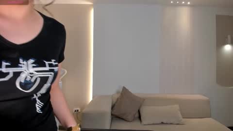 Hailey online show from January 8, 11:45 am