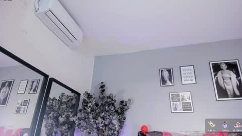 haileystonei online show from October 20, 11:32 am