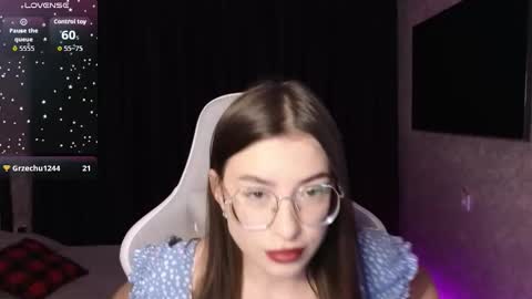 Snapshot of haily_heavenly chatting on November 28, 9:01 am HailyHeavenly online show from November 28, 9:01 am