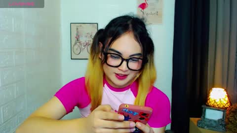 Snapshot of hailywilson chatting on February 5, 3:31 pm haily online show from February 5, 3:31 pm