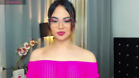 Snapshot of hailywilson chatting on February 28, 2:31 am haily online show from February 28, 2:31 am