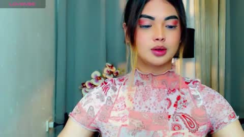 Snapshot of hailywilson chatting on March 10, 5:33 am haily online show from March 10, 5:33 am