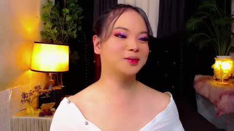 Snapshot of hailywilson chatting on October 16, 10:27 am haily online show from October 16, 10:27 am