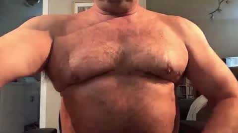 Snapshot of hairbear5 chatting on June 21, 3:47 pm Bruce online show from June 21, 3:47 pm