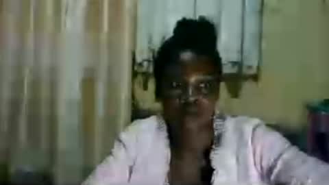 hairy_africanbae online show from June 17, 4:15 am