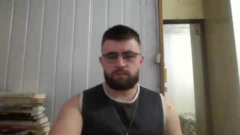 Snapshot of hairy_man_69_ chatting on December 29, 5:33 pm horny online show from December 29, 5:33 pm