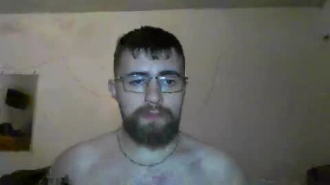 Snapshot of hairy_man_69_ chatting on September 10, 12:54 am horny online show from September 10, 12:54 am