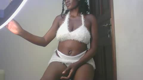 Snapshot of hairy_pussy702282 chatting on June 11, 2:53 am hairy_pussy702282 online show from June 11, 2:53 am