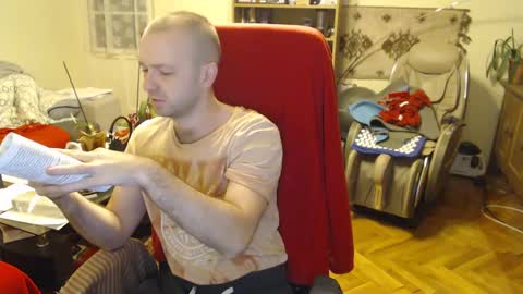 Snapshot of hairyass25yo chatting on December 8, 5:29 am Puppy3 StockyDaddiesmusclebearsbeefybigmans online show from December 8, 5:29 am
