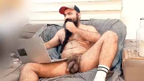 Snapshot of hairybeardedsmoker chatting on June 26, 1:15 pm Hairy Beard Smoker online show from June 26, 1:15 pm