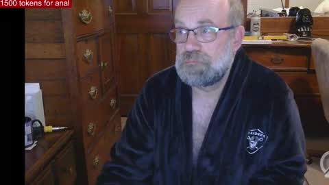 HairyDaddyBear69 online show from March 18, 11:13 am
