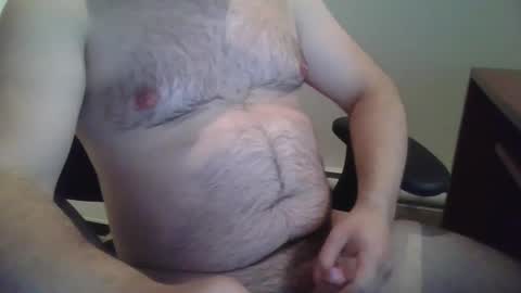 Snapshot of hairydik chatting on February 19, 3:50 am bigtitshairypussylover online show from February 19, 3:50 am