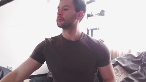 Snapshot of hairyncuteass chatting on January 24, 1:36 pm hairyncuteass online show from January 24, 1:36 pm