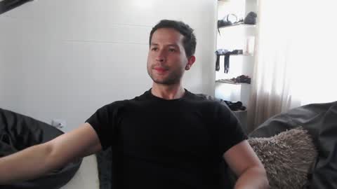 Snapshot of hairyncuteass chatting on January 26, 9:07 pm hairyncuteass online show from January 26, 9:07 pm