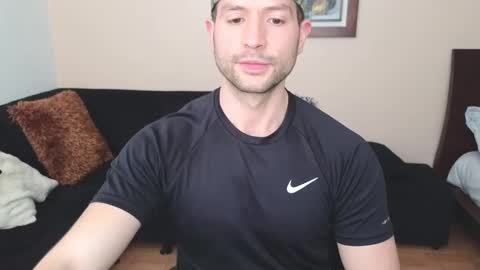 Snapshot of hairyncuteass chatting on February 21, 3:43 pm hairyncuteass online show from February 21, 3:43 pm