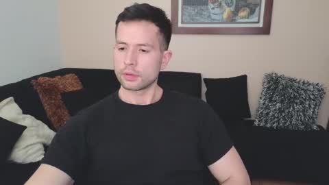 Snapshot of hairyncuteass chatting on March 4, 9:00 pm hairyncuteass online show from March 4, 9:00 pm