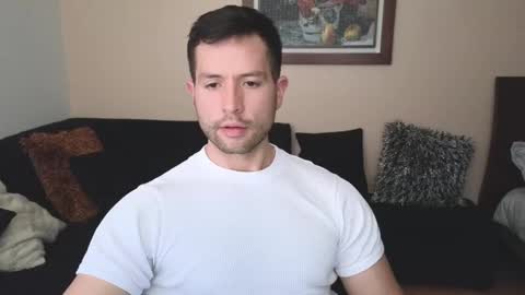 Snapshot of hairyncuteass chatting on March 10, 8:23 pm hairyncuteass online show from March 10, 8:23 pm