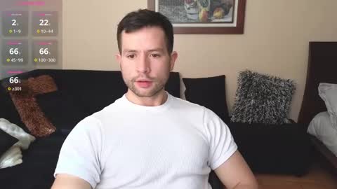 Snapshot of hairyncuteass chatting on March 11, 1:34 pm hairyncuteass online show from March 11, 1:34 pm