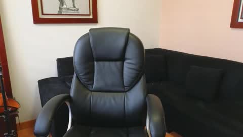 Snapshot of hairyncuteass chatting on September 20, 11:44 am hairyncuteass online show from September 20, 11:44 am