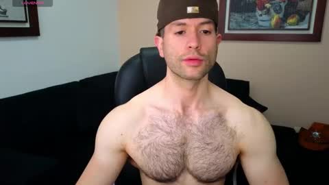 Snapshot of hairyncuteass chatting on October 1, 11:38 am hairyncuteass online show from October 1, 11:38 am