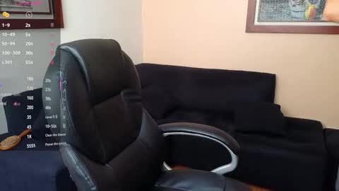 Snapshot of hairyncuteass chatting on October 6, 1:41 pm hairyncuteass online show from October 6, 1:41 pm