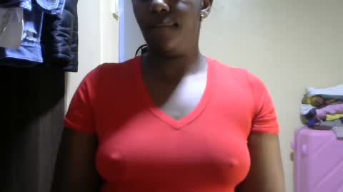 Snapshot of hairypussybigassy001 chatting on January 15, 5:58 pm hairypussybigassy001 online show from January 15, 5:58 pm