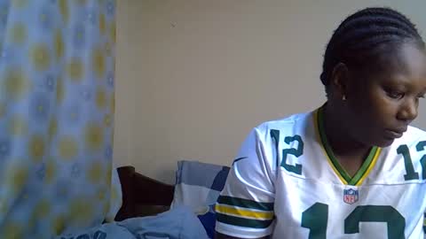 Snapshot of hairypussybigassy001 chatting on December 20, 5:42 pm hairypussybigassy001 online show from December 20, 5:42 pm