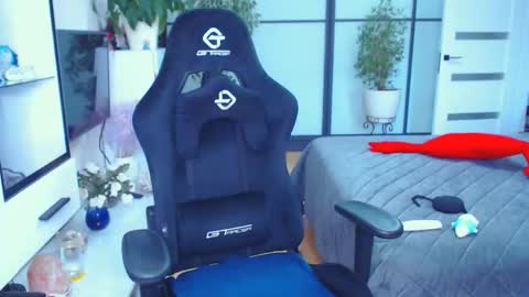 Snapshot of hairypussygranny chatting on September 9, 10:15 am Monika online show from September 9, 10:15 am