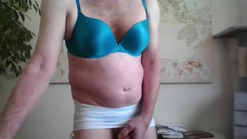 hairypussylover089 online show from March 15, 6:47 pm