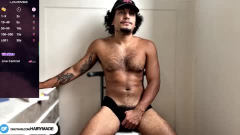 Snapshot of hairyshort chatting on October 8, 2:14 pm hairy and short online show from October 8, 2:14 pm