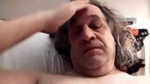 Snapshot of hairyspermballs chatting on February 26, 12:03 pm Marty online show from February 26, 12:03 pm