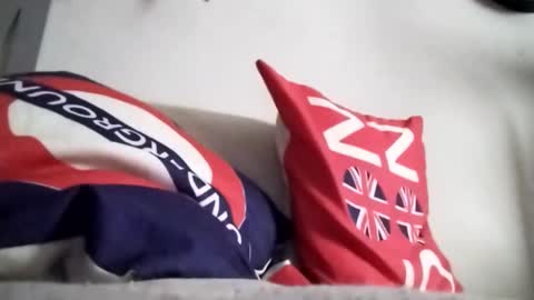 Snapshot of hairyspermballs chatting on November 1, 3:14 pm Marty online show from November 1, 3:14 pm