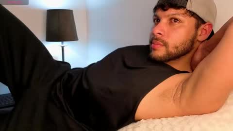 Independent       model  online show from October 19, 1:17 am