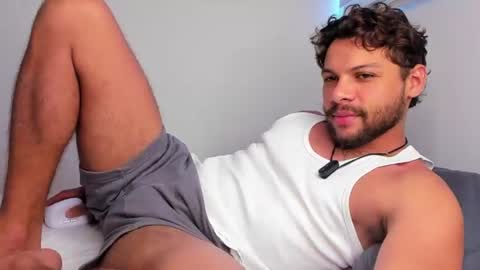 Independent       model  online show from July 27, 9:55 pm