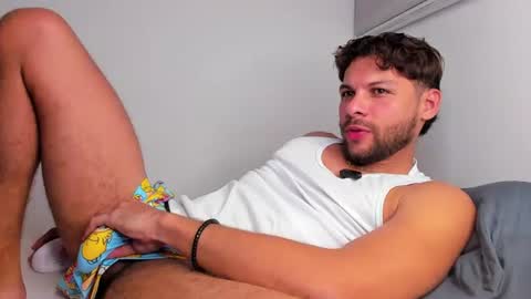 Independent       model  online show from August 1, 1:38 am