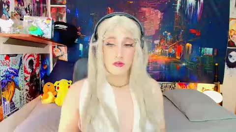 Snapshot of hakurukushka chatting on November 7, 2:06 pm Haku Please help me with your thumbs up its important online show from November 7, 2:06 pm