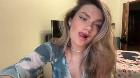 haley_rune online show from February 27, 2:43 pm