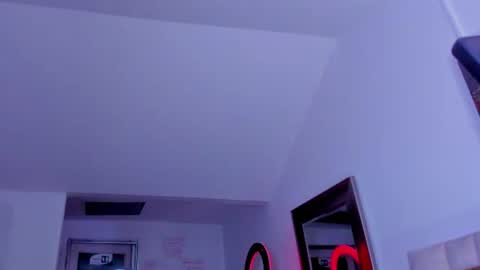 Halie  online show from June 11, 12:32 am