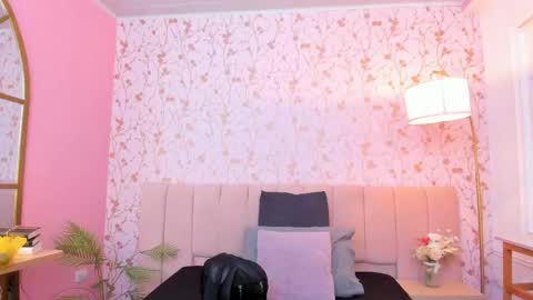 Snapshot of halleylorens chatting on May 23, 7:07 pm Halley Lorens online show from May 23, 7:07 pm