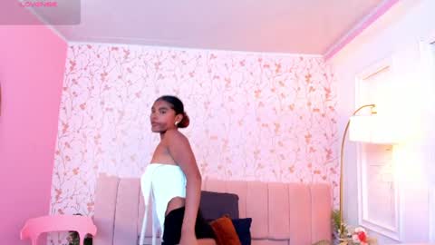 Snapshot of halleylorens chatting on July 11, 7:16 pm Halley Lorens online show from July 11, 7:16 pm