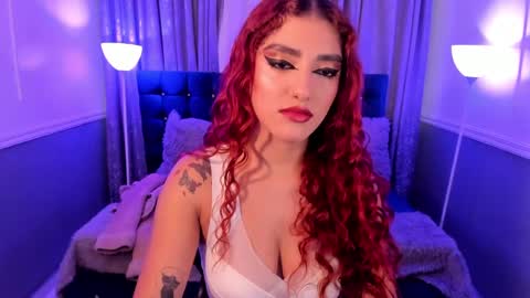 Snapshot of hallsred_rh chatting on December 6, 9:02 pm Halls Red online show from December 6, 9:02 pm