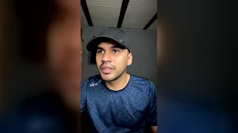 hamiltong12 online show from December 20, 4:41 am