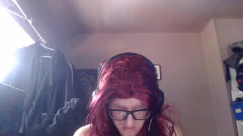 Snapshot of hamptoncriz chatting on August 1, 11:53 am Sissy Sarah-Louise online show from August 1, 11:53 am