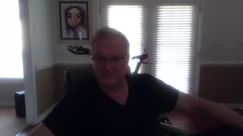 Han online show from April 3, 8:51 pm