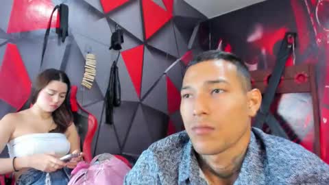 Hana and Zeta online show from October 17, 12:08 pm